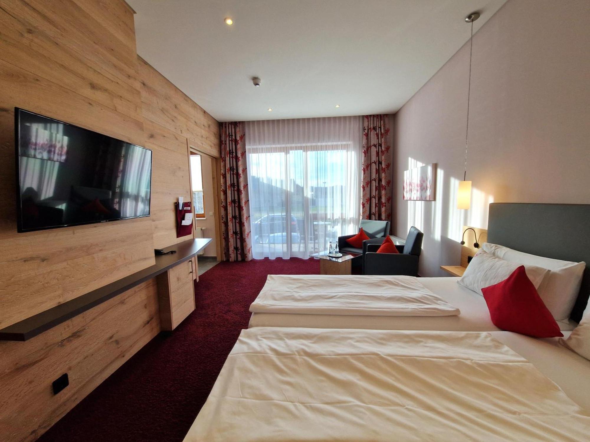 Mosers Blume Relax & Genuss Hotel Гаслах-ім-Кінціґталь Екстер'єр фото