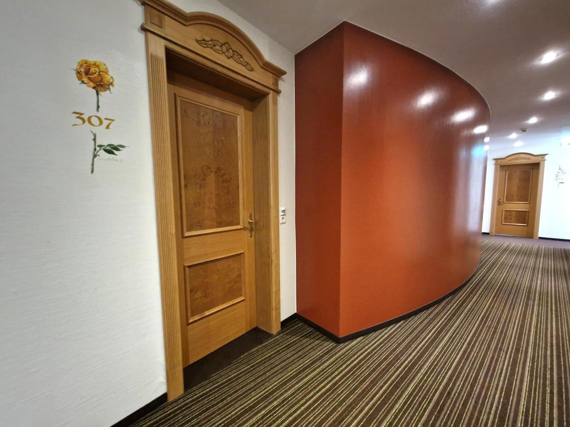 Mosers Blume Relax & Genuss Hotel Гаслах-ім-Кінціґталь Екстер'єр фото